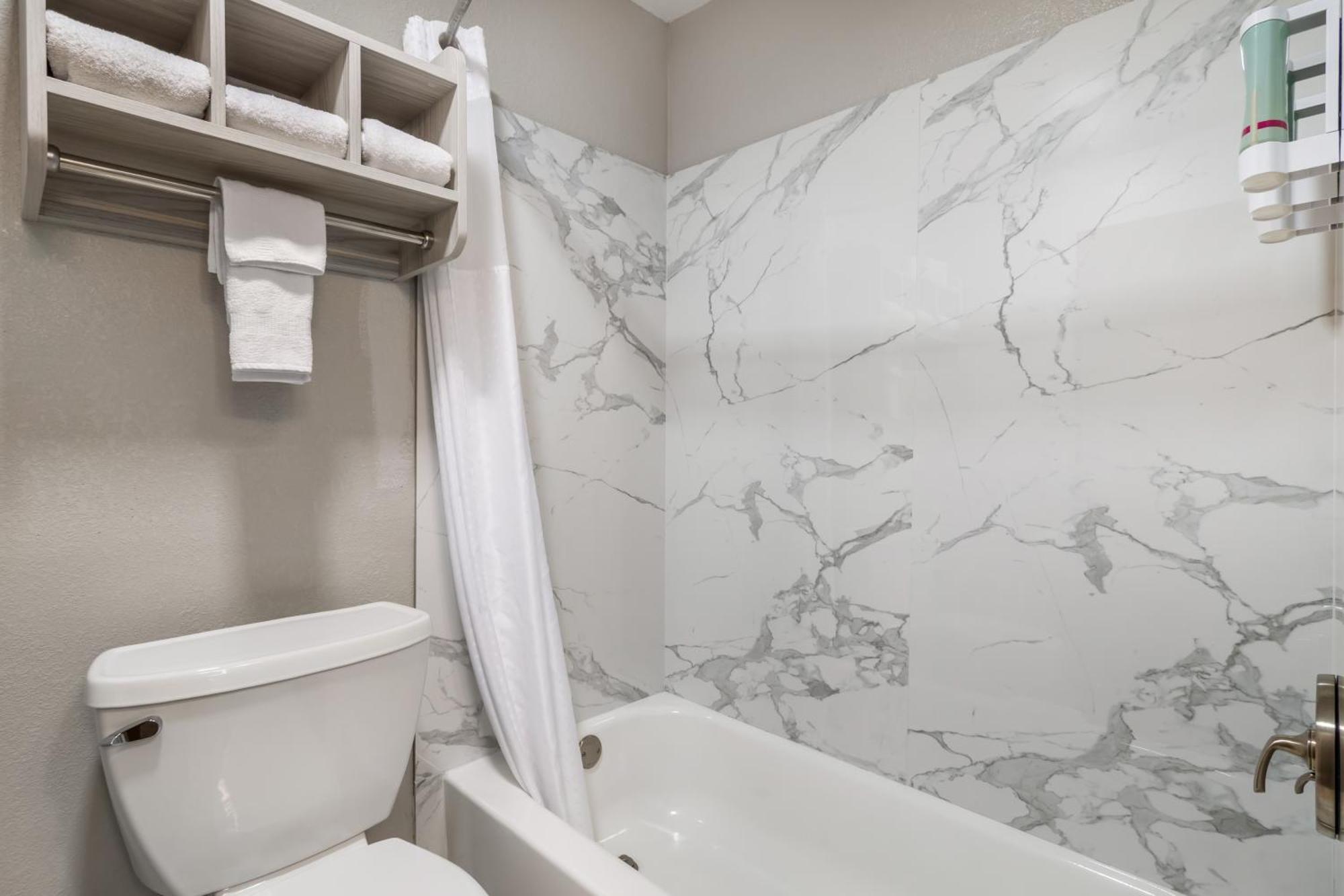 Western Wichita North Park Hotel 3*