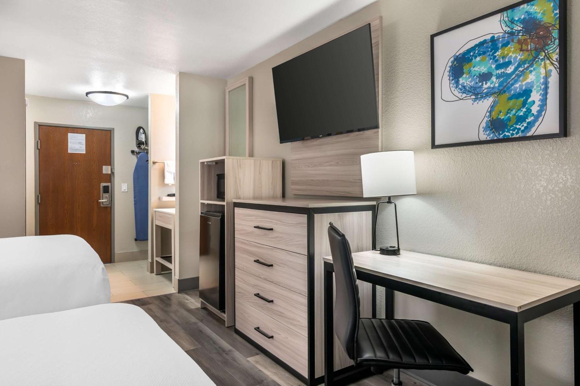 Western Wichita North Park Hotel 3*